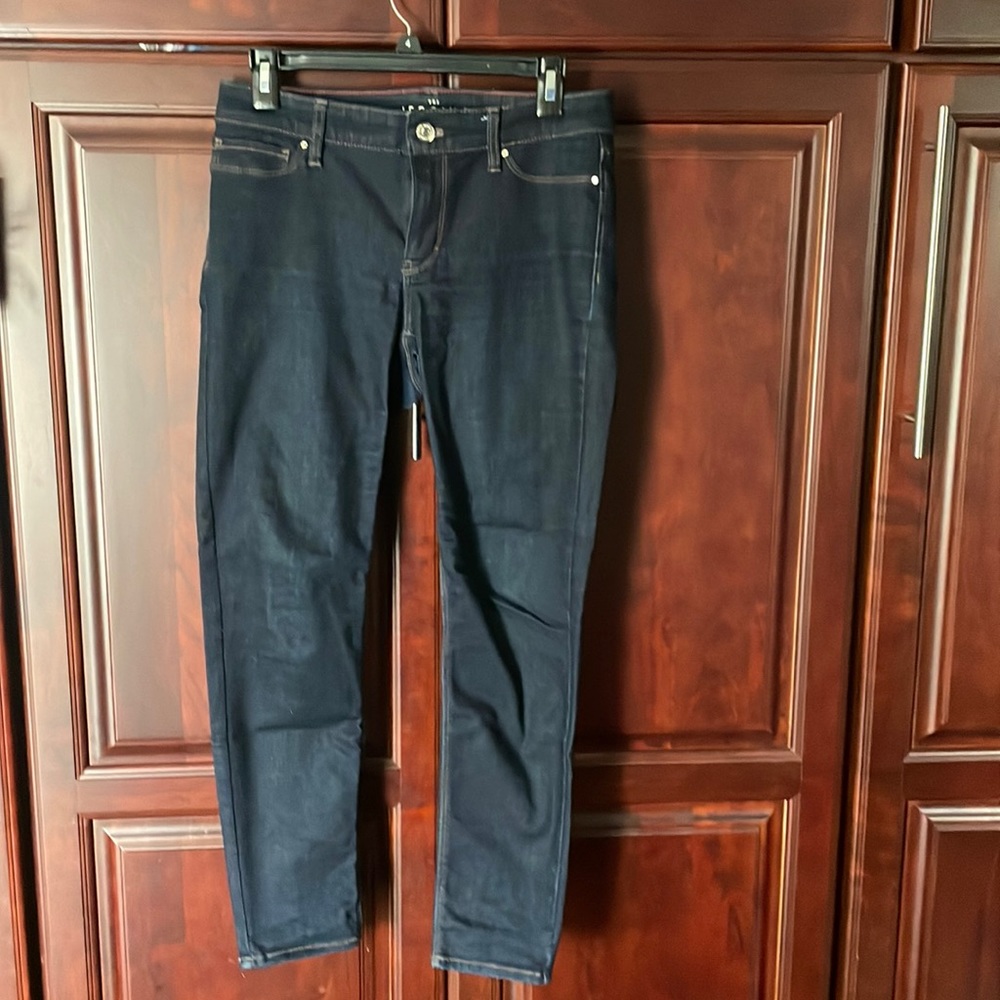 White House Black Market Jegging skinny jeans
